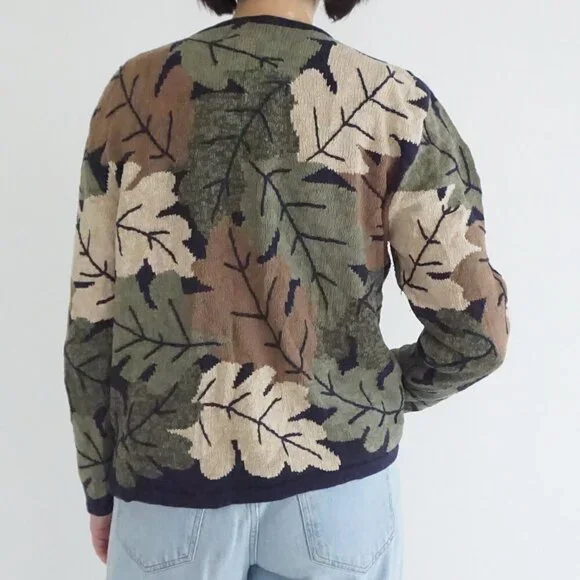 Vintage Christopher Banks Taupe Leaf Botanical Pattern Button Knit Cardigan L - Picture 2 of 10